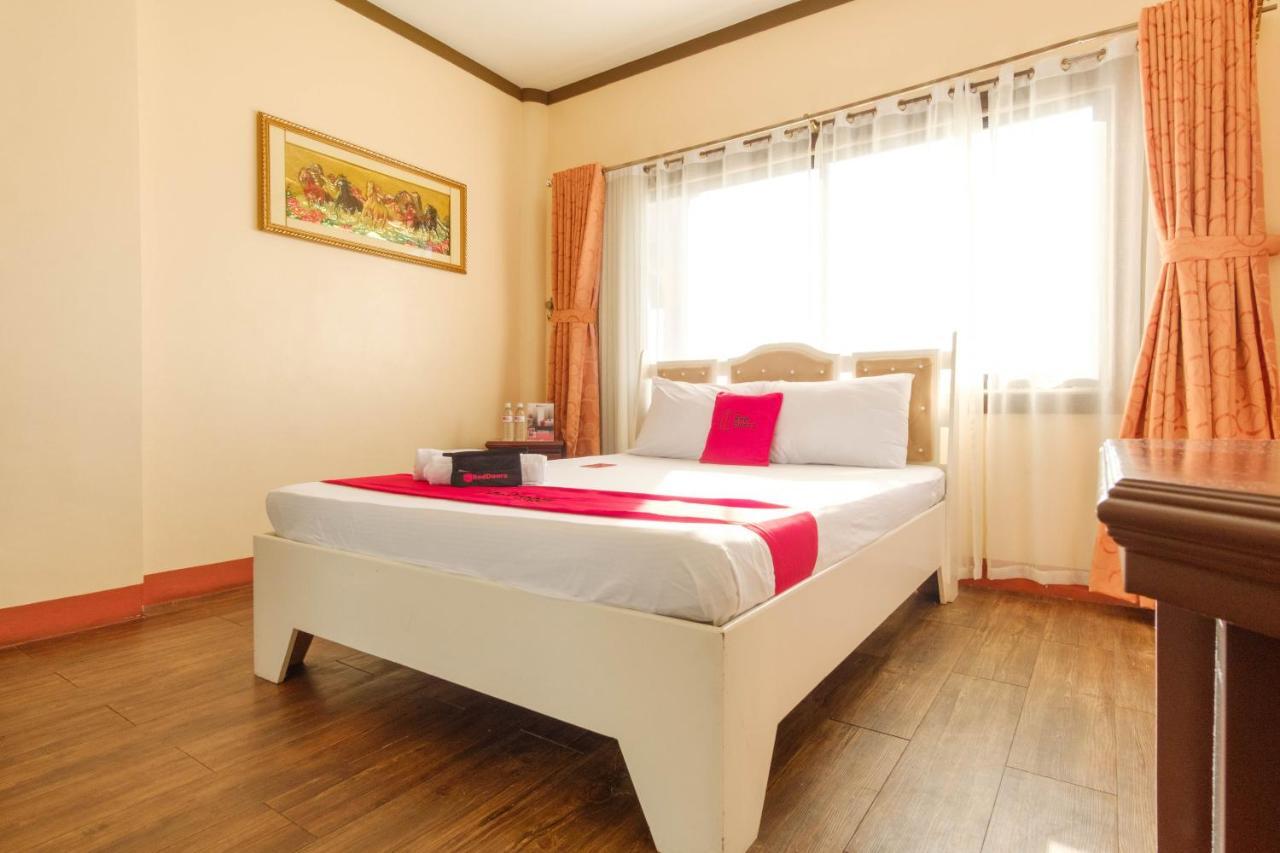 Reddoorz Plus @ Seaborne Hotel Subic Zambales Exterior photo